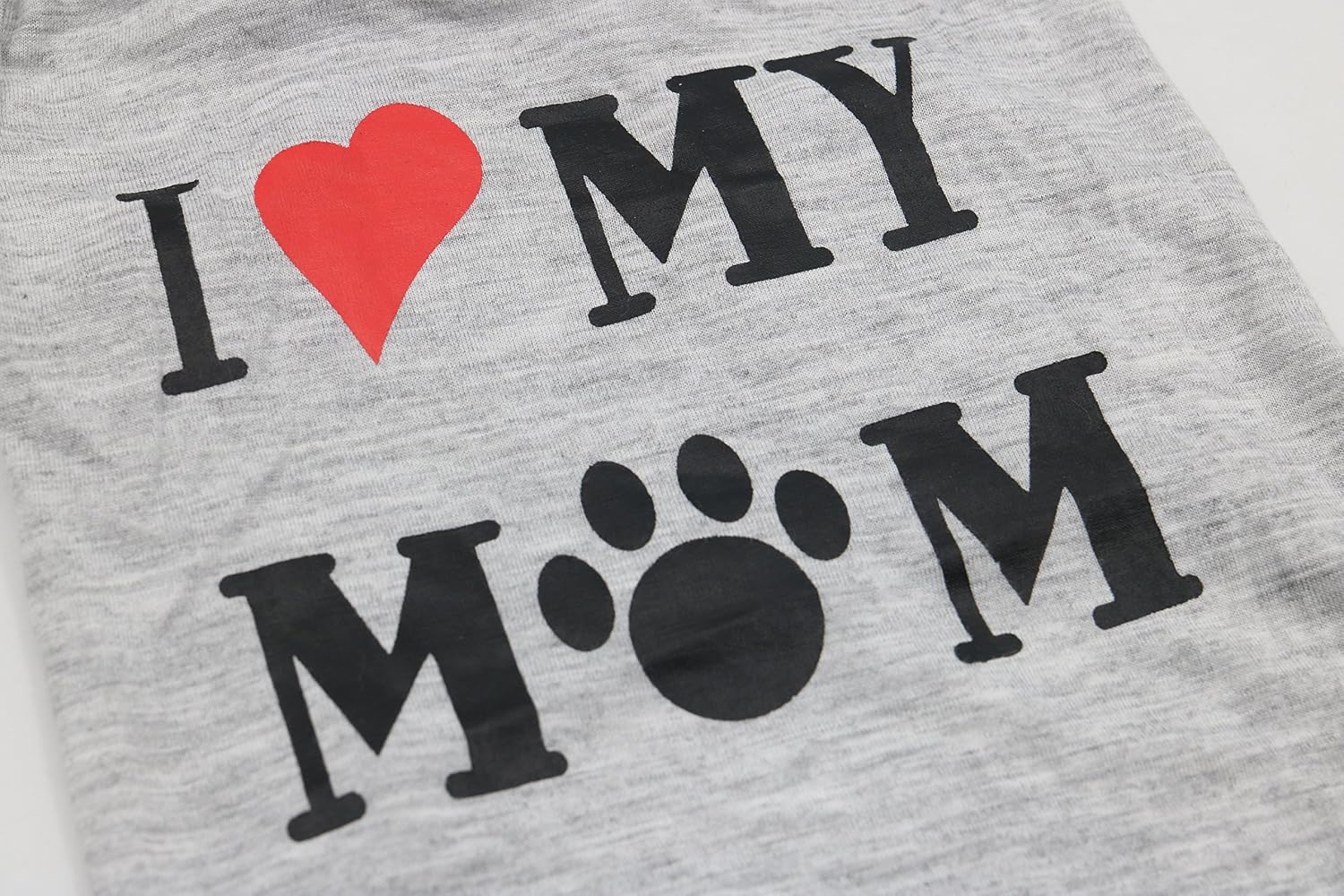 Adorable I Love My Mom Dog T-Shirt for Small Breeds - Perfect for Your Little Companion!